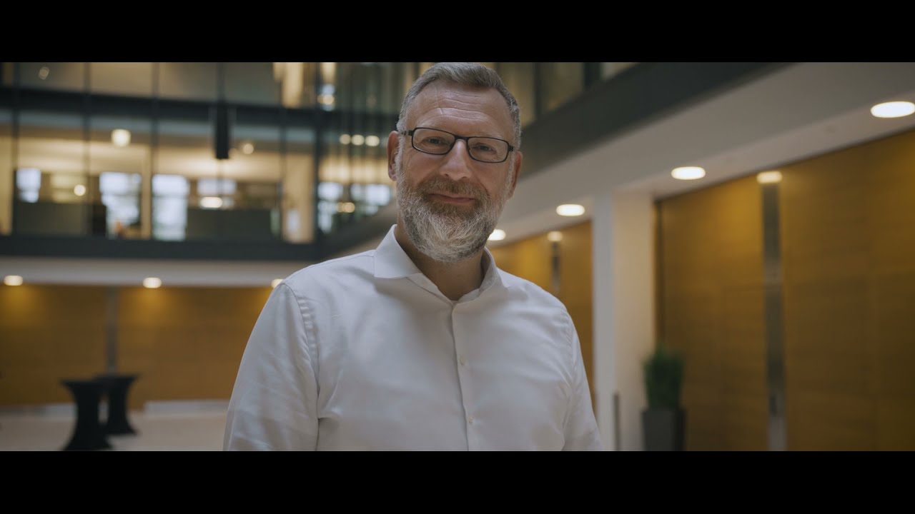 IT & Digital Strategy at ECE
