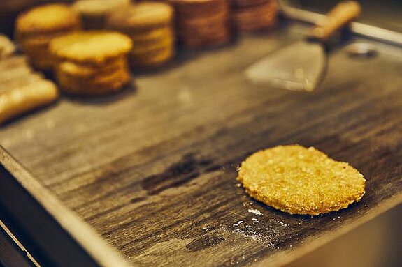ECE_Blog_Vincent-Vegan-Grill-600x400.jpg