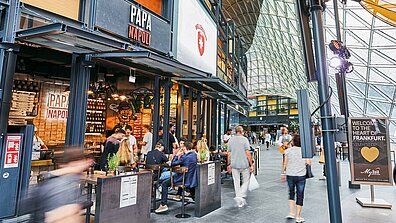 Der Gastronomiebereich im Shopping-Center MyZeil in Frankfurt