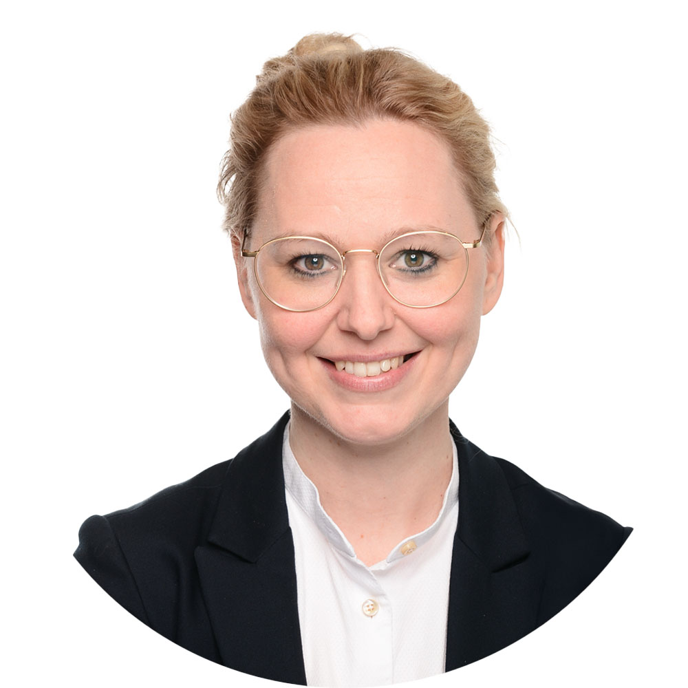 Portrait von Bernadette Atzinger